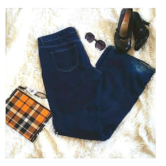 The Limited Dark Wash Blue Jeans - Picture 2 of 5